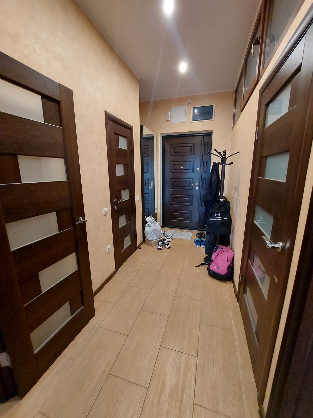 Оренда 1-кімнатної квартири 45 м², Перлинна вул., 1