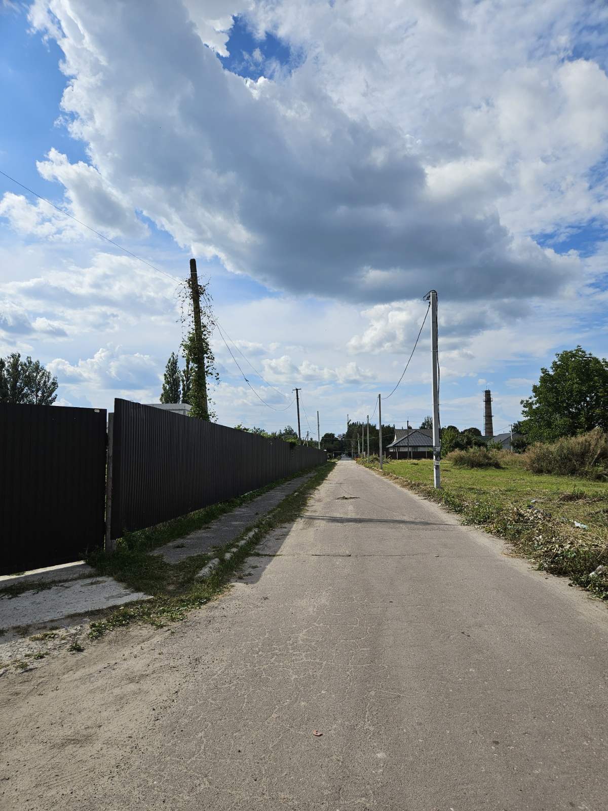 Продаж ділянки під інвестиційний проєкт 560 соток, Комарова вул.