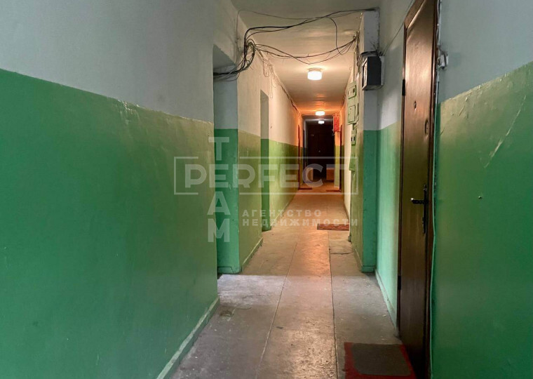Продаж 1-кімнатної квартири 30 м², Бакинська вул., 37Б
