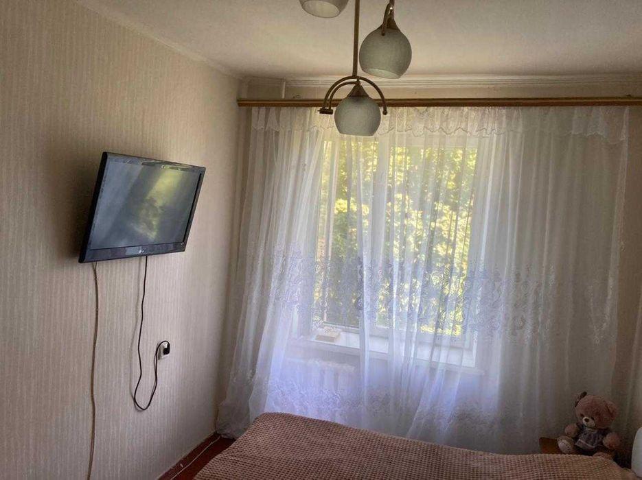 Продаж 3-кімнатної квартири 60 м², Київське шосе