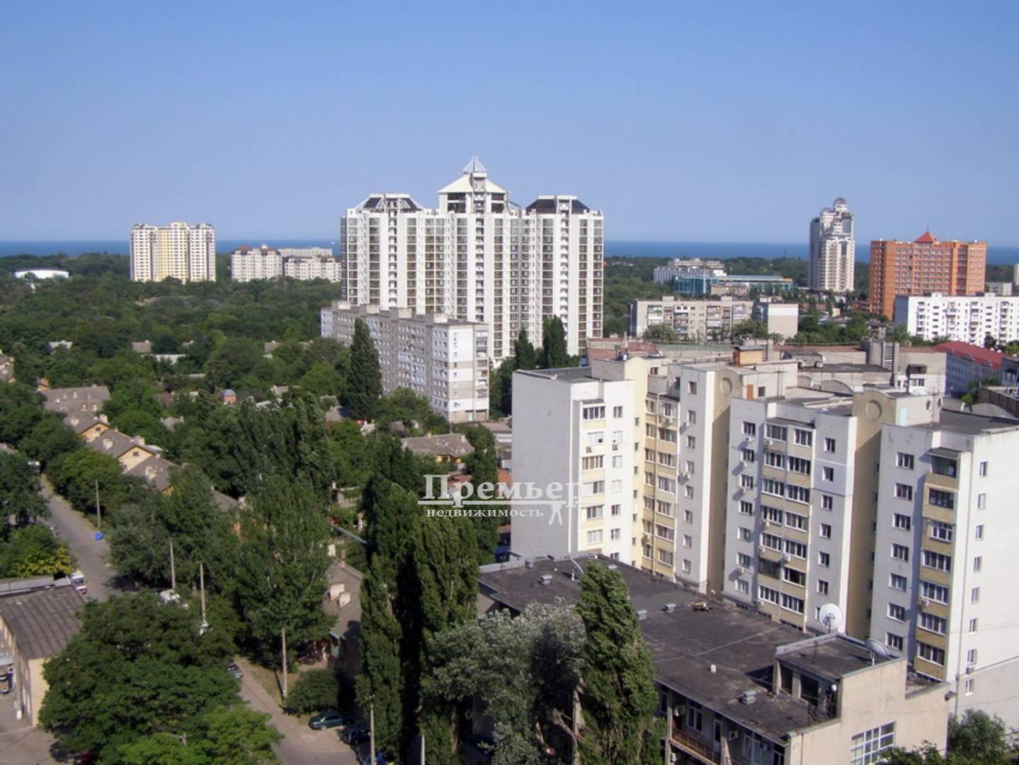 Продаж 3-кімнатної квартири 115 м², Солнечная вул.