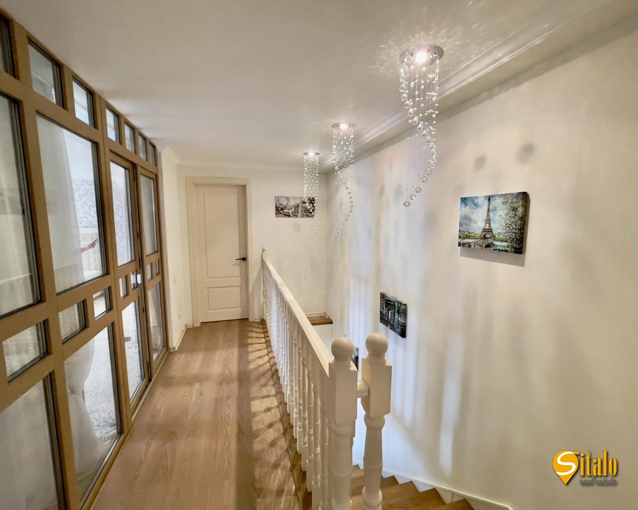 Продажа 5-комнатной квартиры 192 м², Ломоносова ул., 52/3