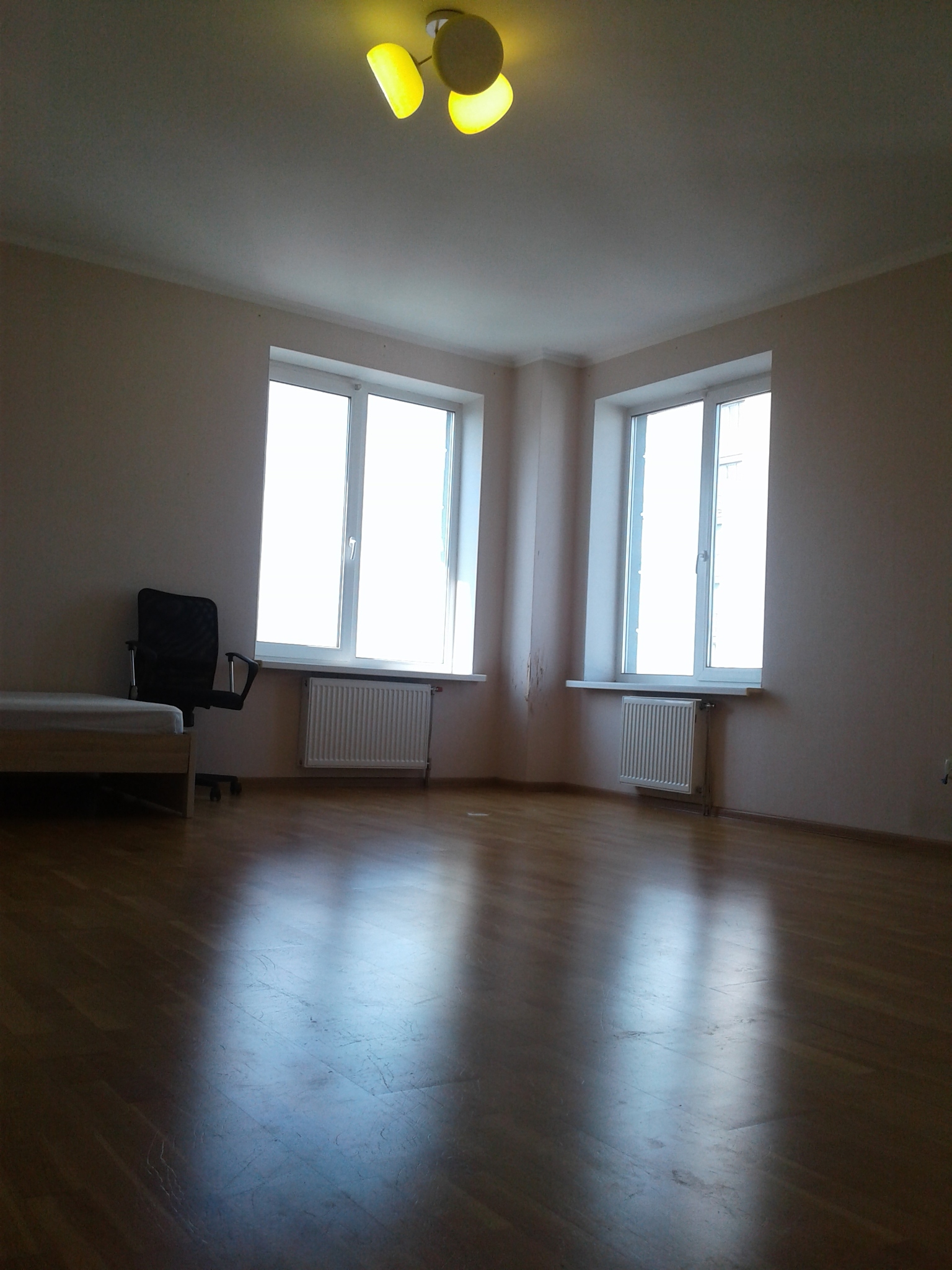 Продажа 3-комнатной квартиры 122 м², Львовская ул.