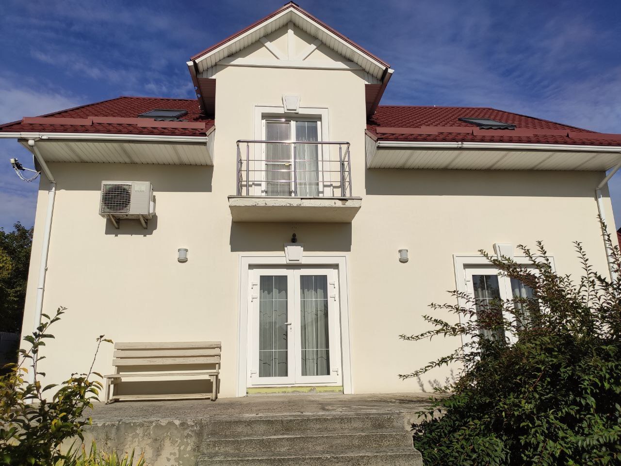 Продаж будинку 190 м²