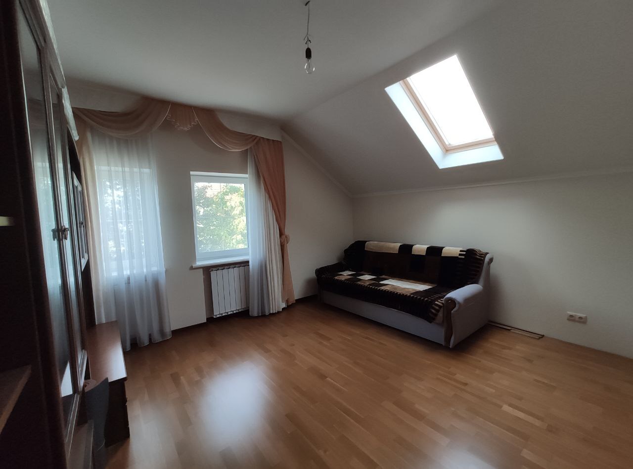 Продаж будинку 190 м²