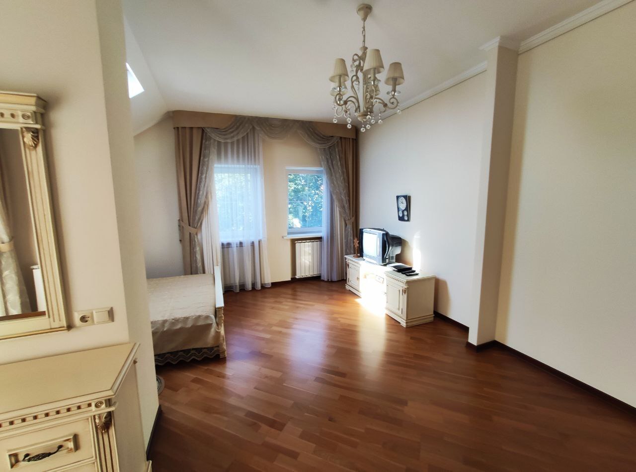 Продаж будинку 190 м²