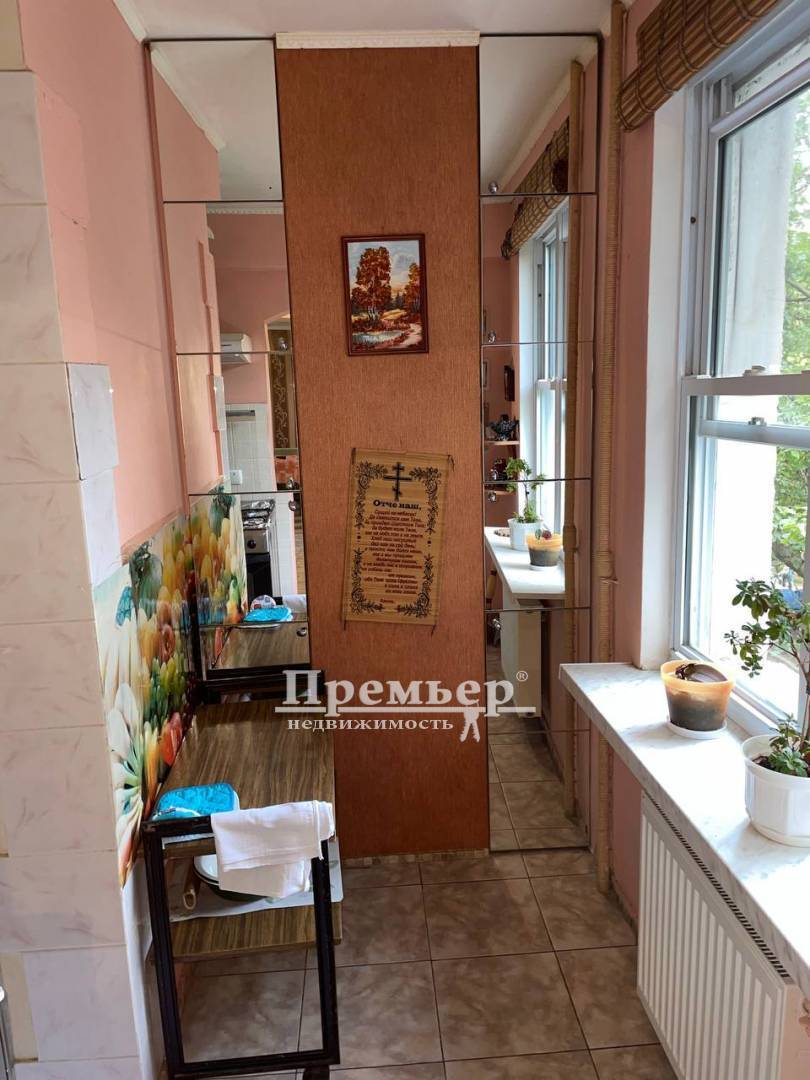 Продаж 3-кімнатної квартири 75 м², Крымская вул.
