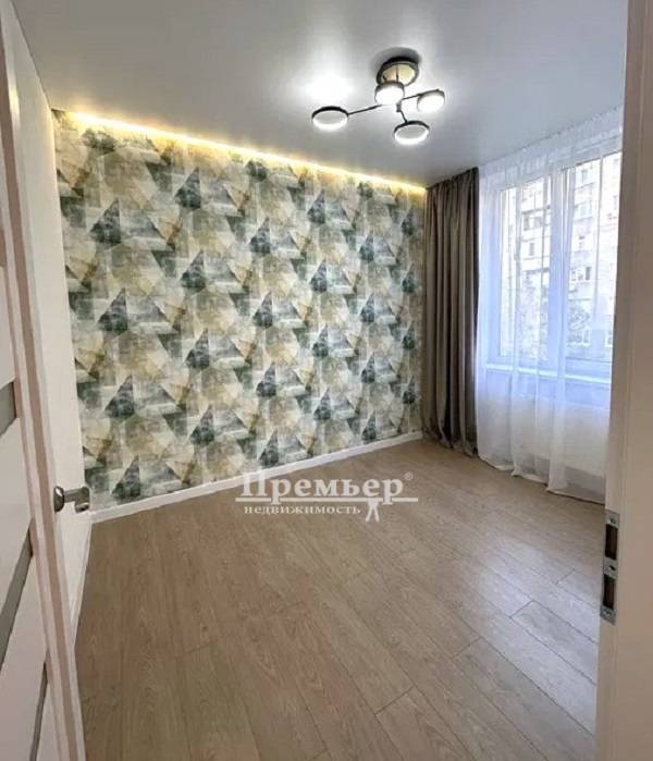 Продаж 2-кімнатної квартири 46 м², Гагарина просп.