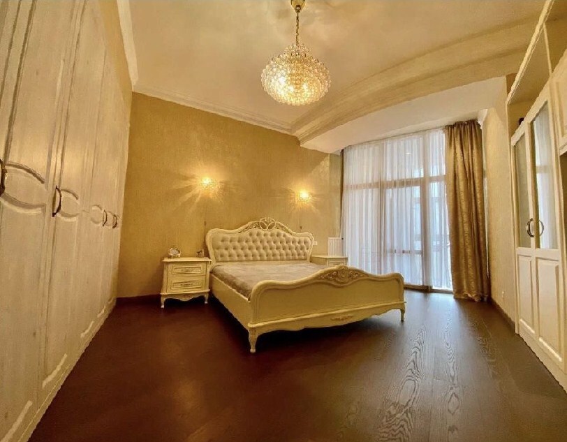 Продажа 3-комнатной квартиры 125 м², Лидерсовский бул.