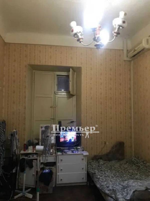 Продаж 1-кімнатної квартири 30 м², Осипова вул.