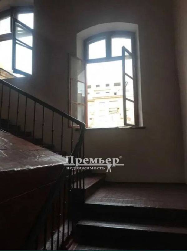 Продаж 1-кімнатної квартири 30 м², Осипова вул.