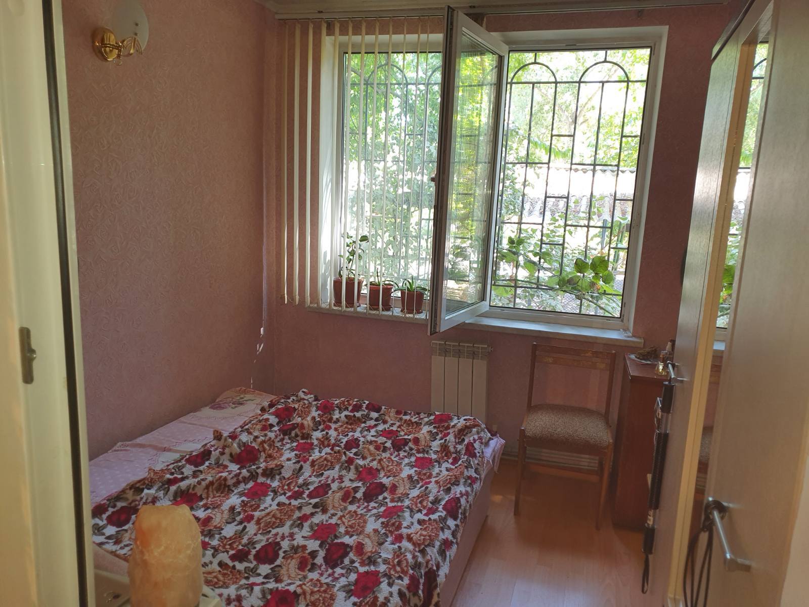 Продаж 2-кімнатної квартири 70 м², 40-річчя Оборони Одеси вул.