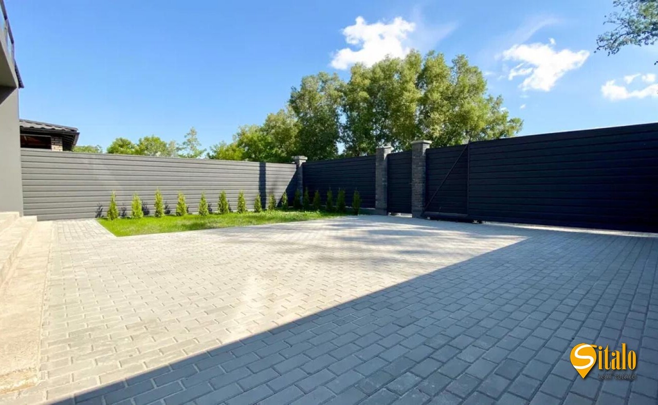 Продажа дома 270 м², Сергея Колоса ул.
