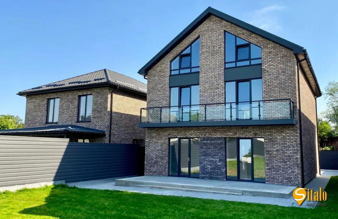 Продажа дома 270 м², Сергея Колоса ул.
