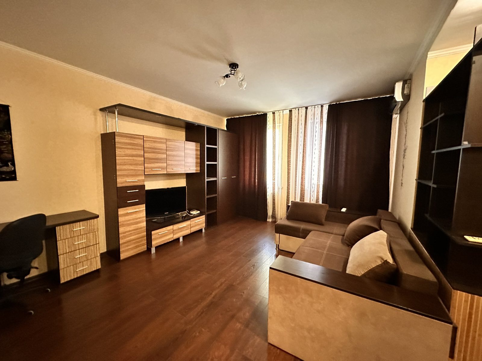 Продажа 1-комнатной квартиры 54 м², Академика Сахарова ул.