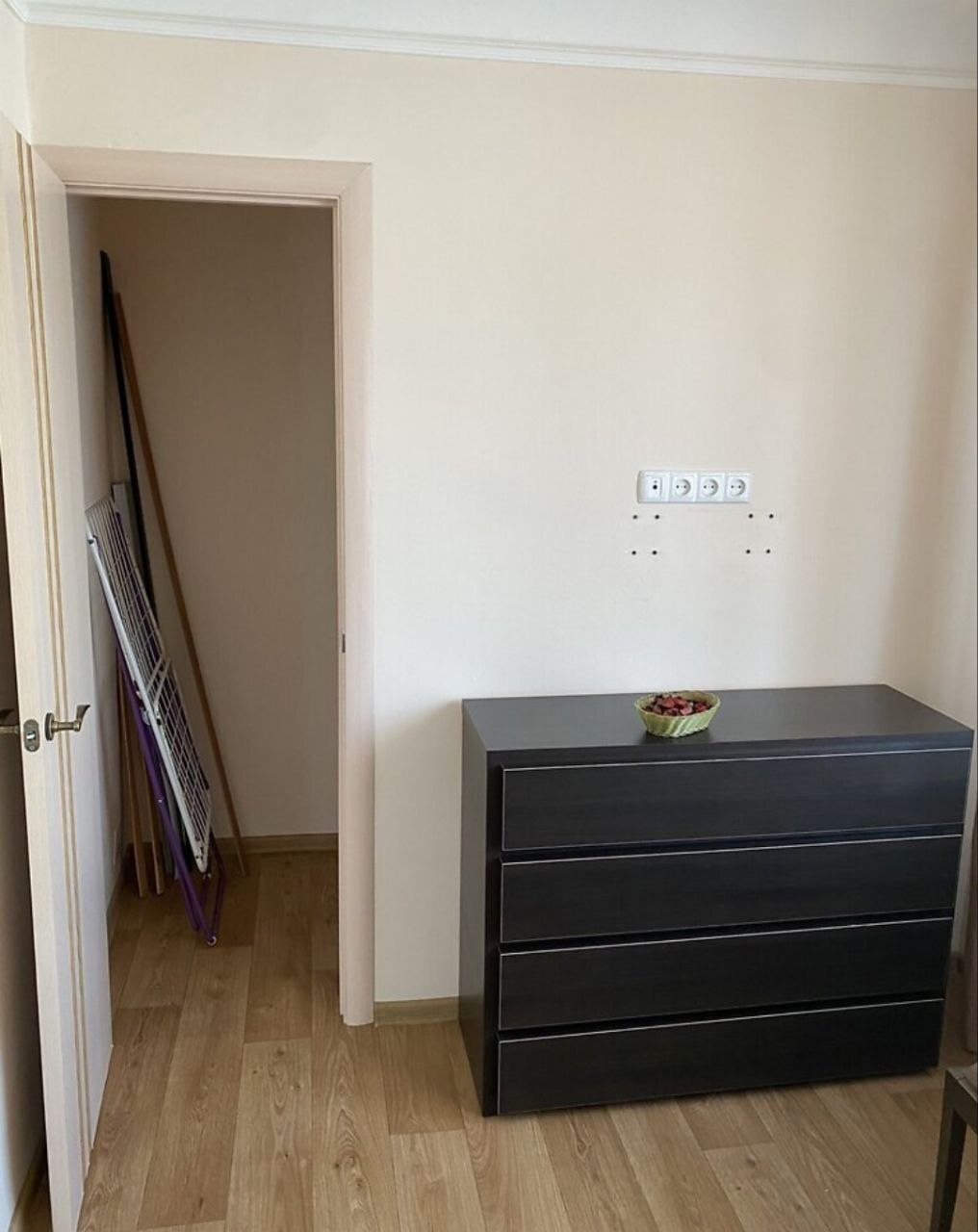 Продаж 2-кімнатної квартири 44.4 м², Вайсера вул.