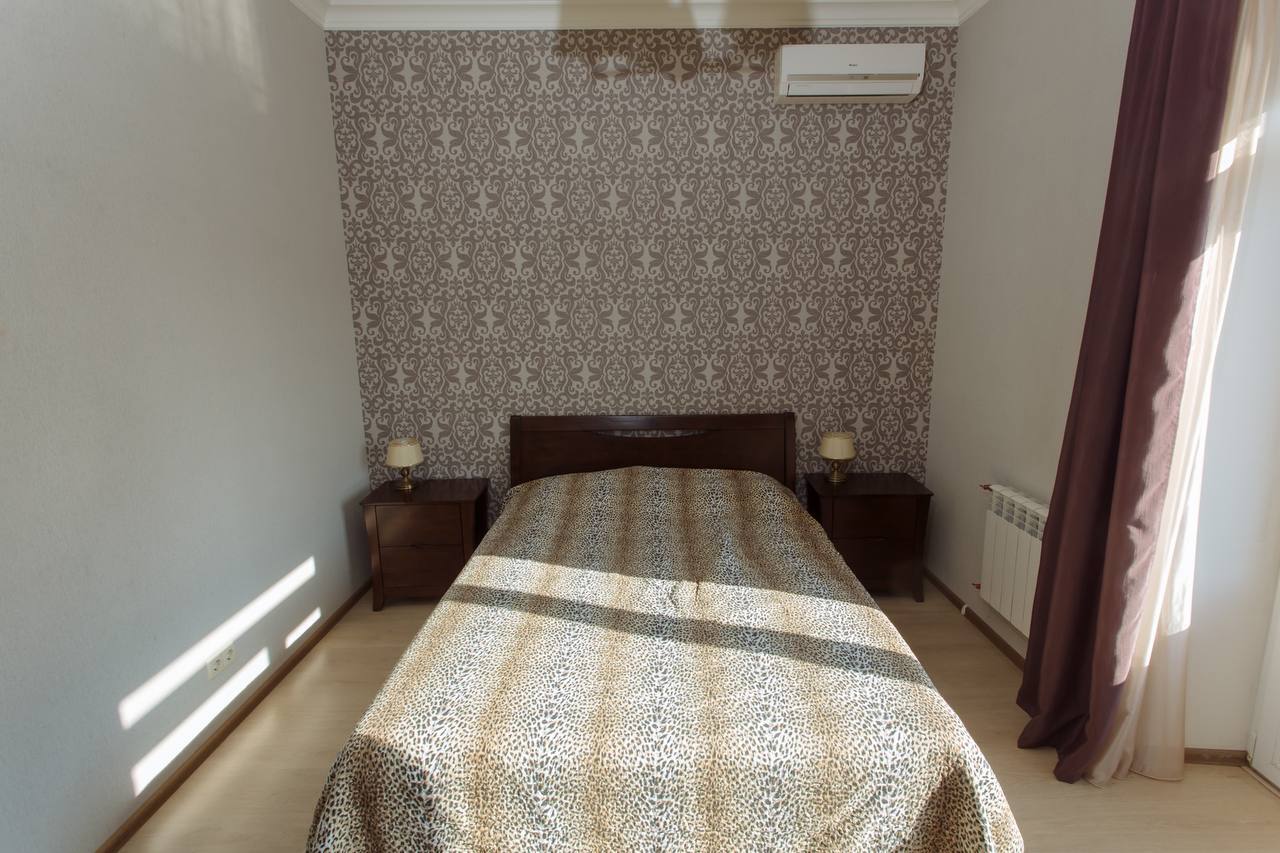 Продажа 2-комнатной квартиры 74 м², Крещатик ул., 23