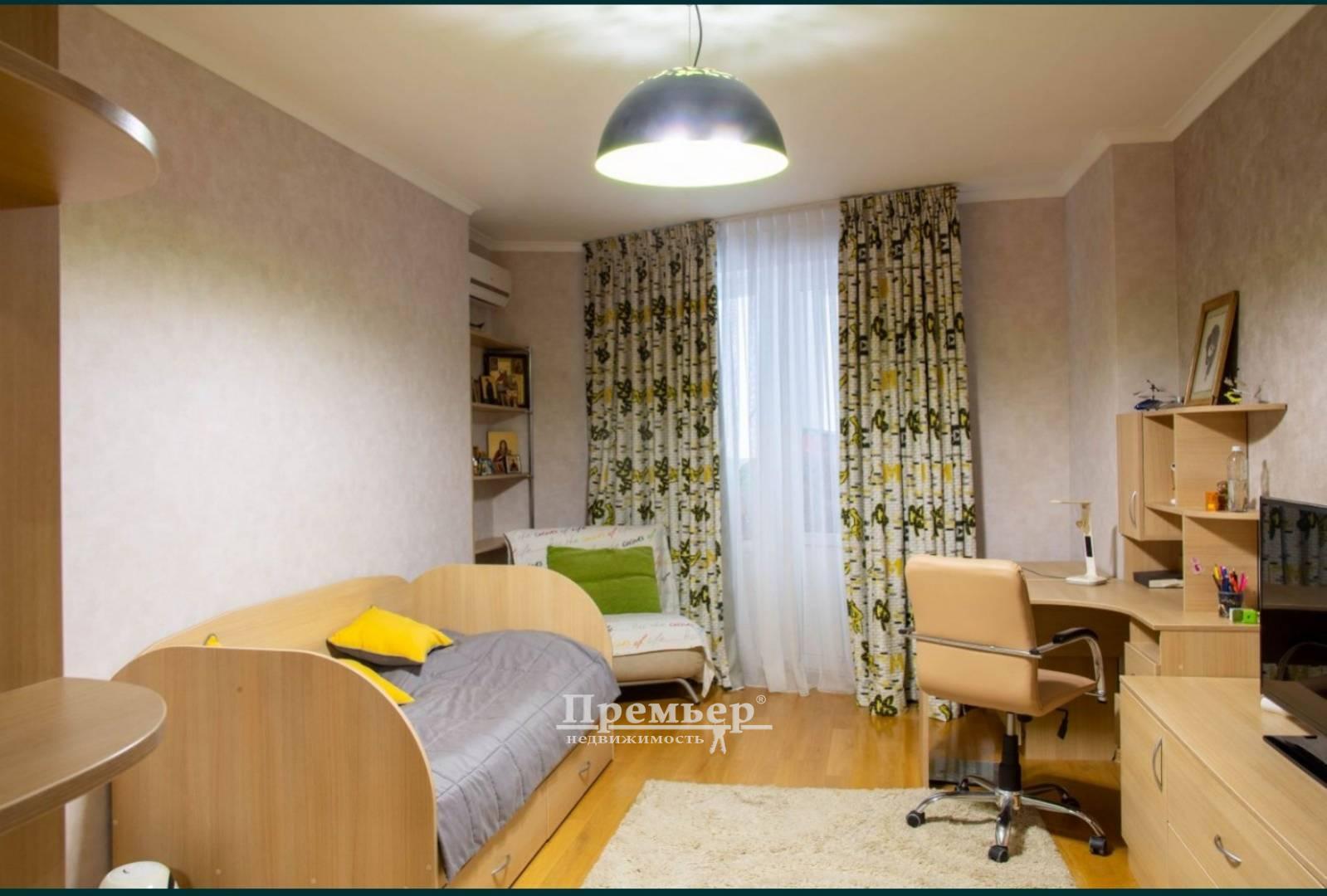 Продажа 4-комнатной квартиры 130 м², Маршала Говорова ул.