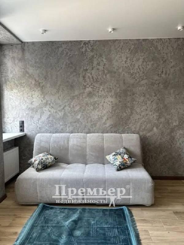 Продаж 1-кімнатної квартири 30 м², Солнечная вул.