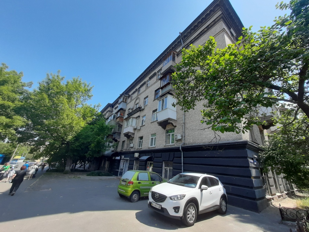 Продаж 4-кімнатної квартири 111 м², Кирилівська вул., 109В/1