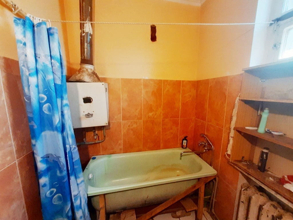 Продажа 4-комнатной квартиры 111 м², Кирилловская ул., 109В/1