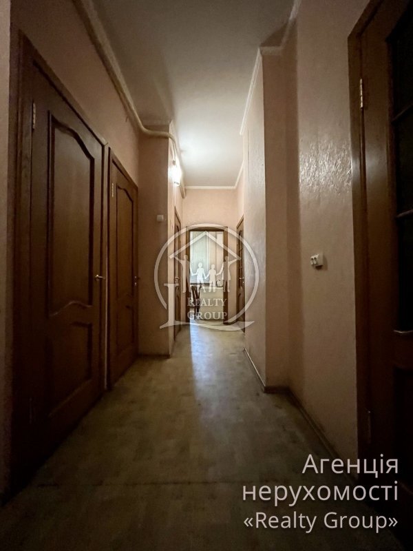 Продажа 2-комнатной квартиры 52 м², Криворожстали ул., 19