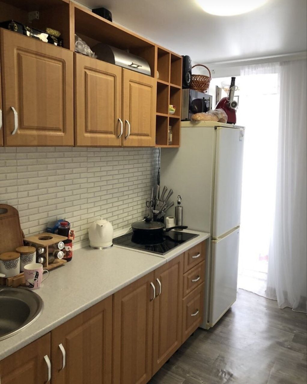 Продаж 2-кімнатної квартири 42 м², Перемоги пров.