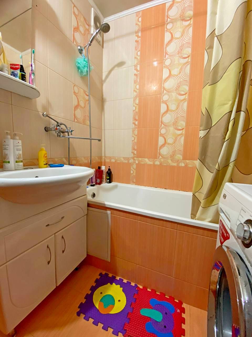 Продажа 3-комнатной квартиры 70 м², Фастовская ул., 2