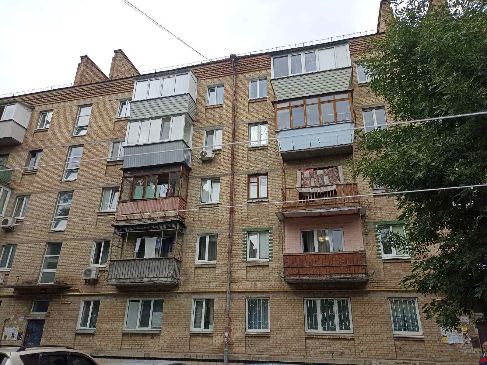 Продажа 3-комнатной квартиры 56 м², Братьев Зеровых ул., 25