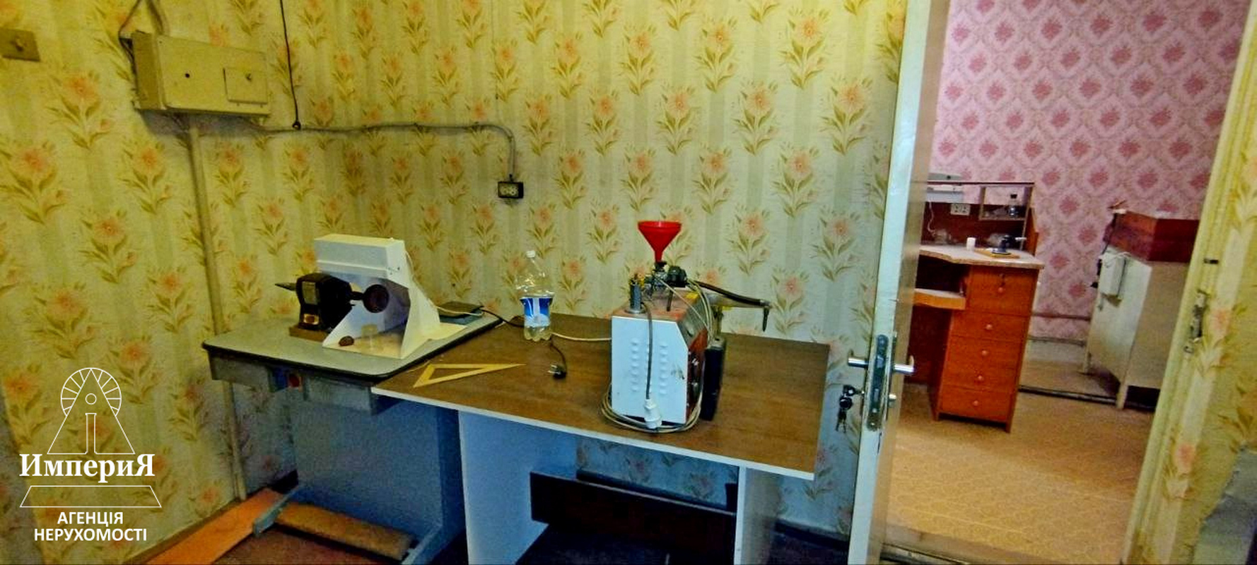 Продаж приміщення вільного призначення 130 м², Луки Долинського вул., 1