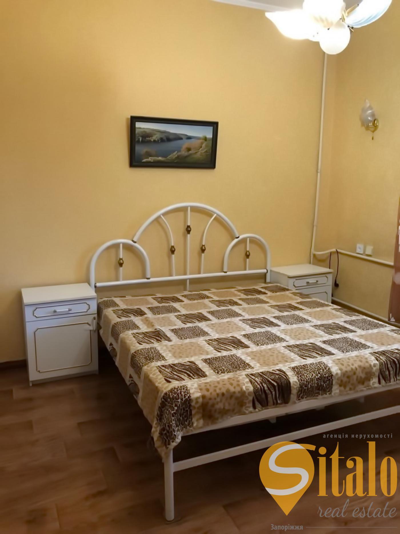 Продажа 3-комнатной квартиры 65 м², Независимой Украины ул.