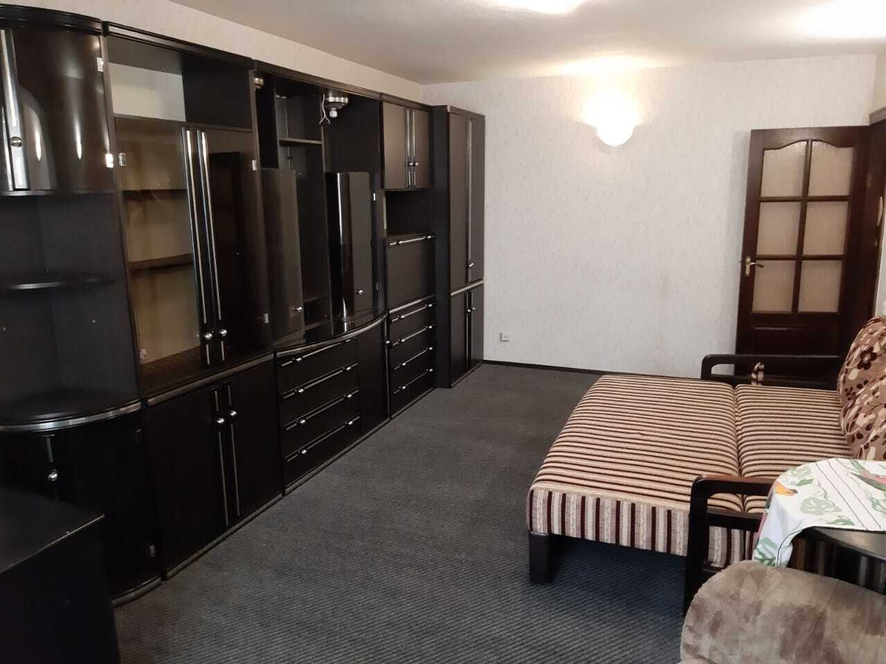 Аренда 3-комнатной квартиры 80 м², Анны Ахматовой ул.