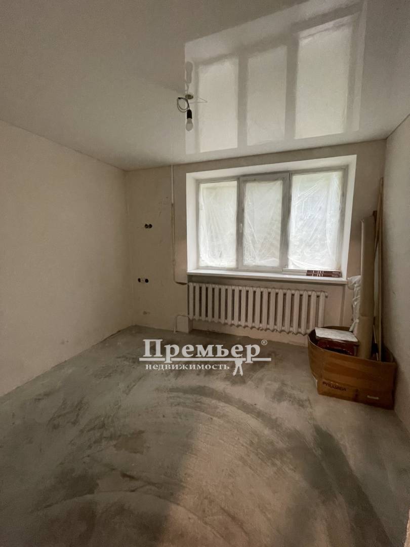 Продаж 4-кімнатної квартири 86 м², Академіка Глушко просп.