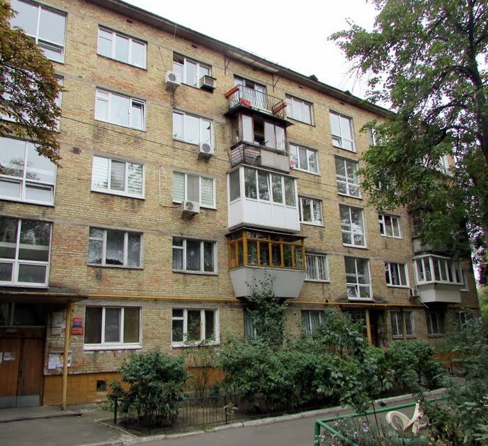 Продажа 1-комнатной квартиры 27 м², Остапа Вишни ул., 7