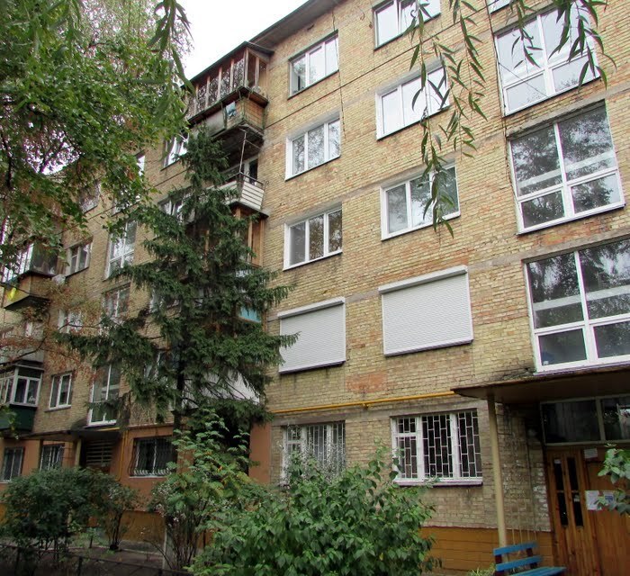 Продаж 1-кімнатної квартири 27 м², Остапа Вишні вул., 7