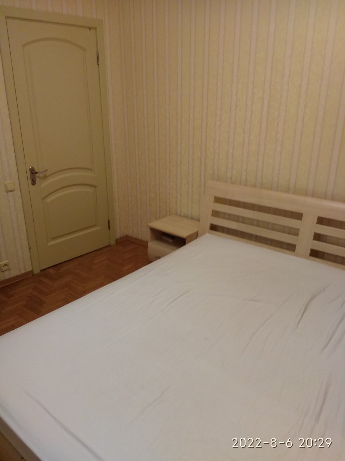 Аренда 3-комнатной квартиры 110 м², Казакова ул.
