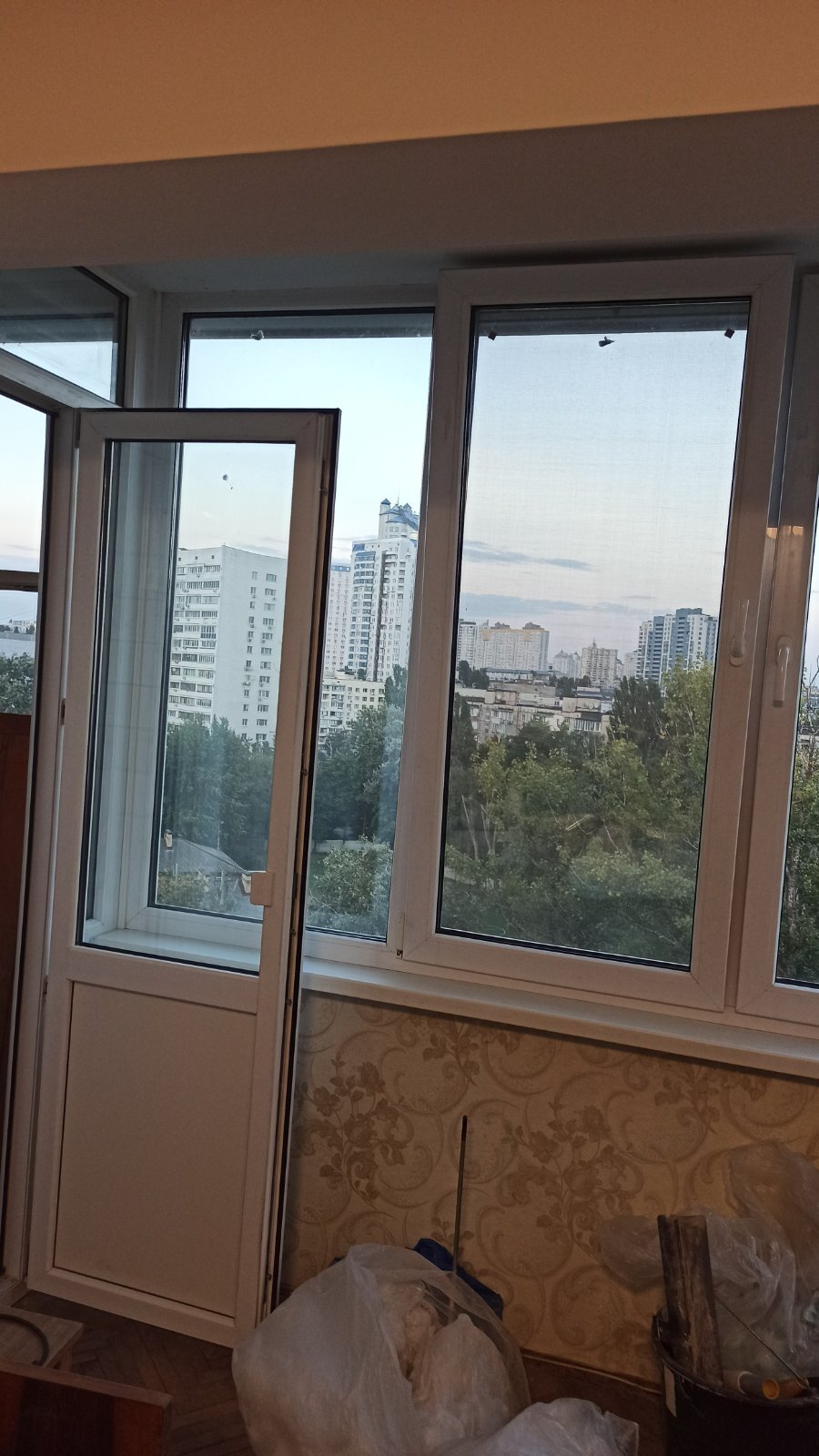 Оренда 3-кімнатної квартири 65 м², Політехнічна вул., 3