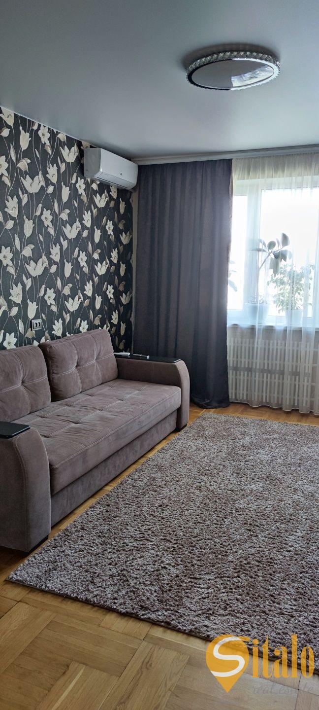Продаж 4-кімнатної квартири 77 м², Хортицьке шосе