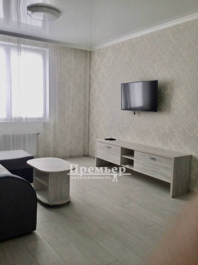 Продаж 1-кімнатної квартири 42 м², Костанді вул.