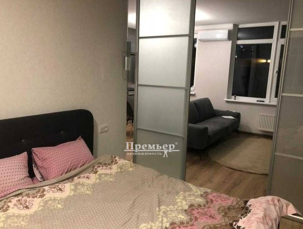 Продажа 2-комнатной квартиры 43 м², Жемчужная ул.