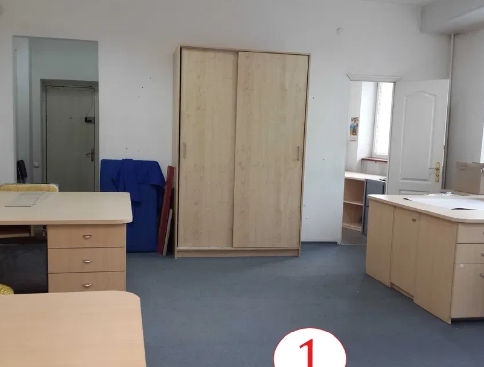 Оренда офісу 152 м², Петрова Генерала вул.