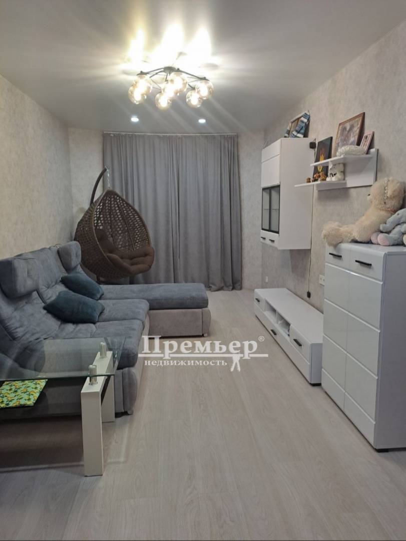 Продажа 3-комнатной квартиры 64 м², Академика Сахарова ул.