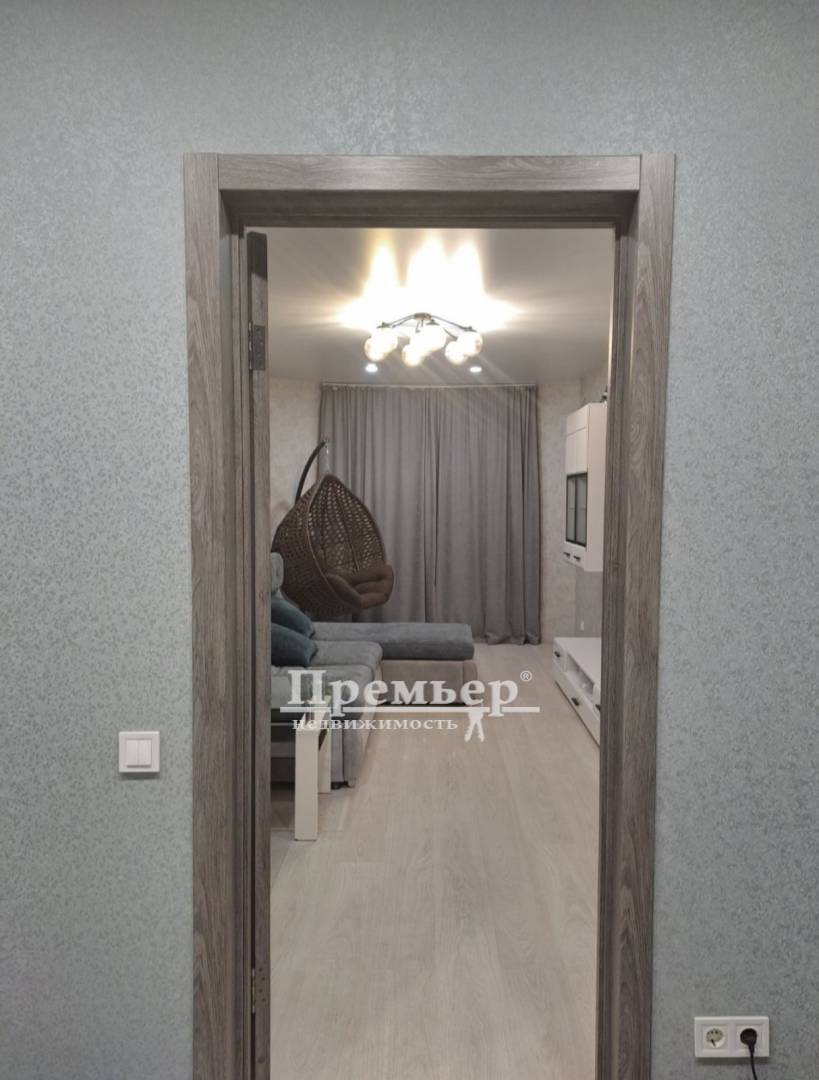 Продажа 3-комнатной квартиры 64 м², Академика Сахарова ул.