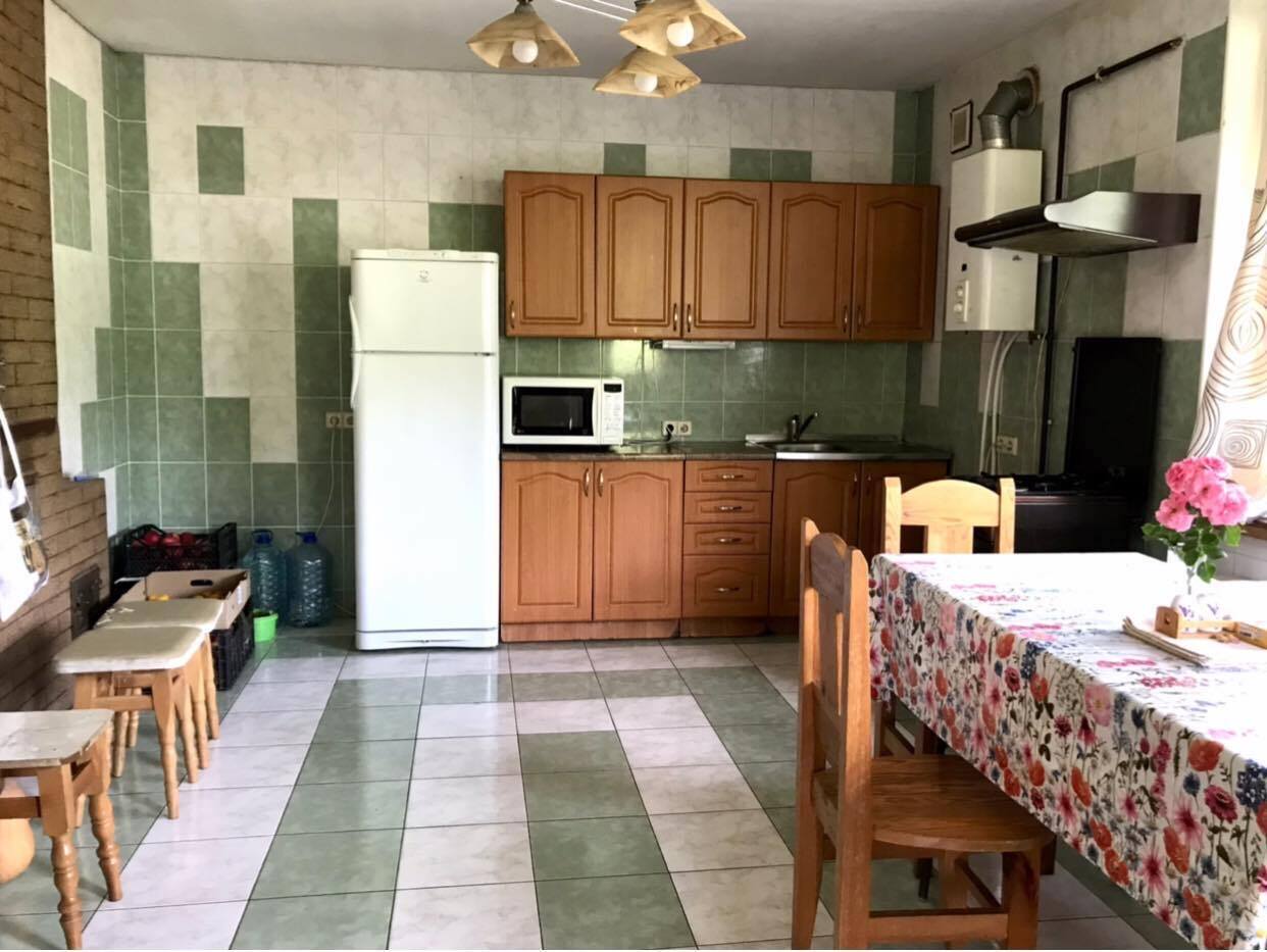 Оренда будинку 180 м²