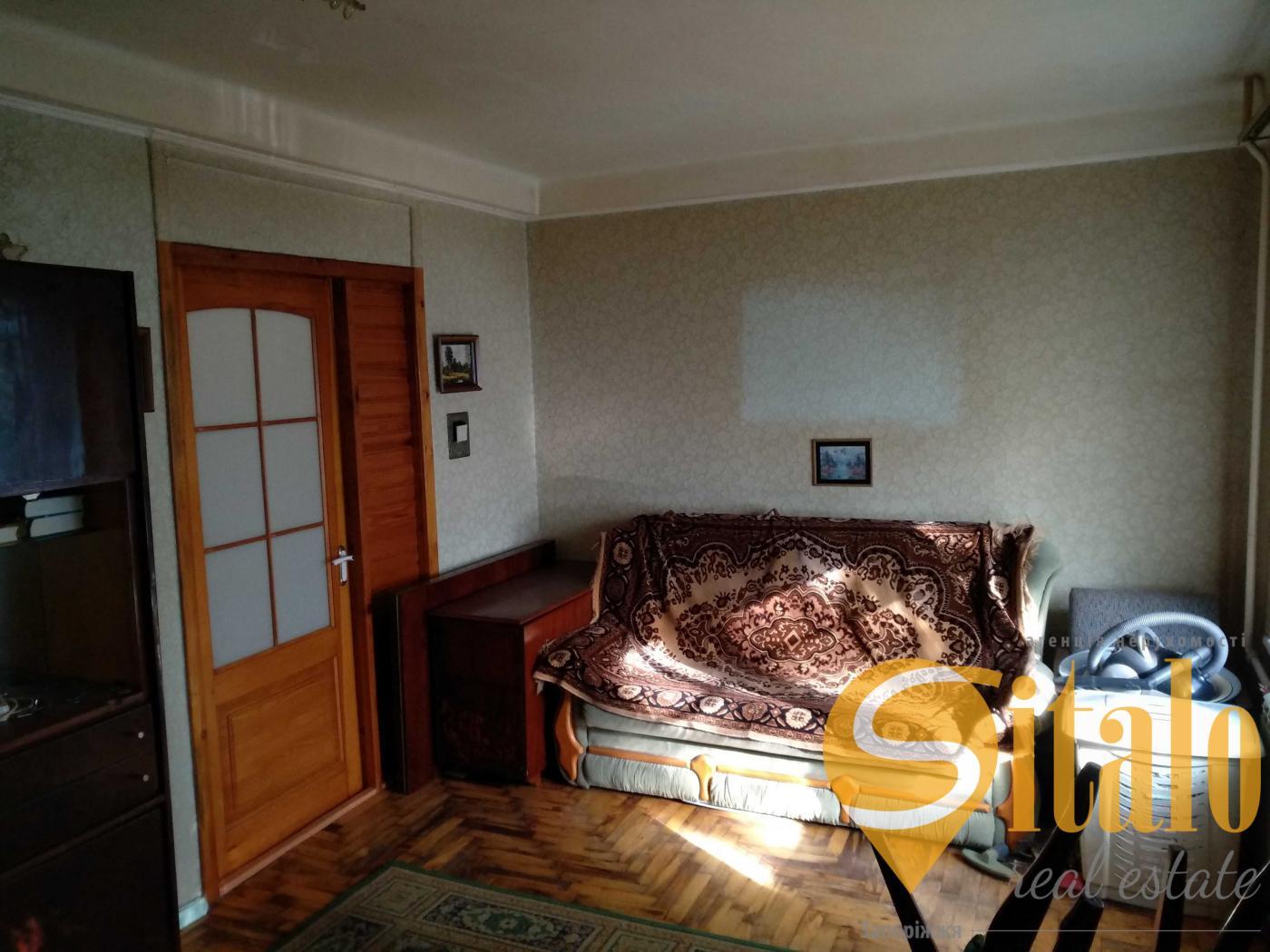 Продаж 2-кімнатної квартири 50 м², Шкільна вул.