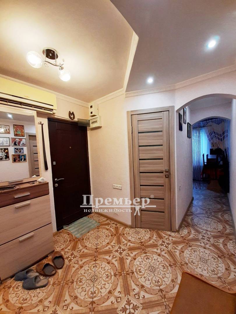Продажа 3-комнатной квартиры 46 м², Академика Сахарова ул.