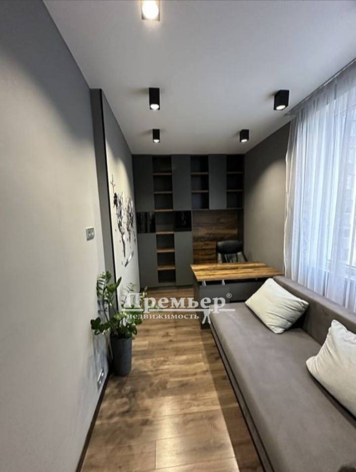 Продажа 2-комнатной квартиры 60 м², Люстдорфская дор.