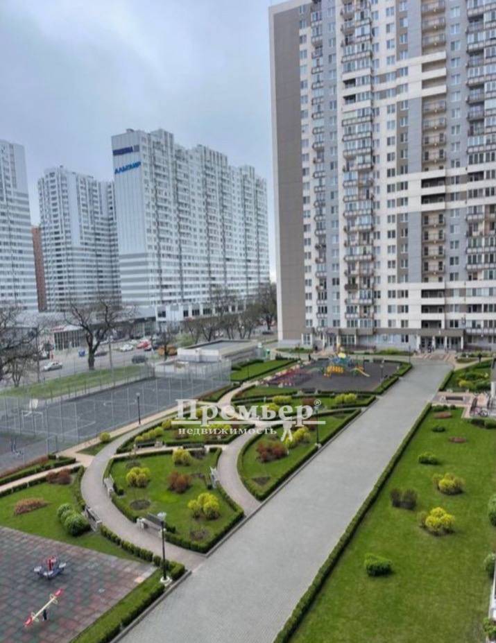 Продажа 2-комнатной квартиры 60 м², Люстдорфская дор.