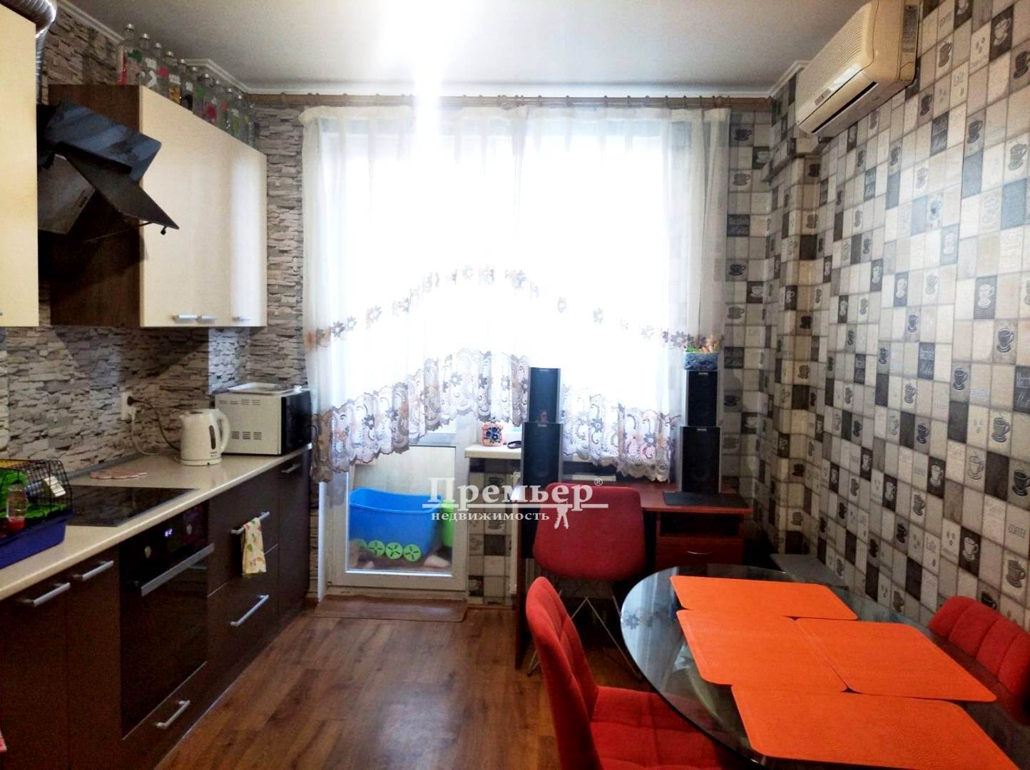 Продажа 2-комнатной квартиры 74 м², Генерала Бочарова ул.