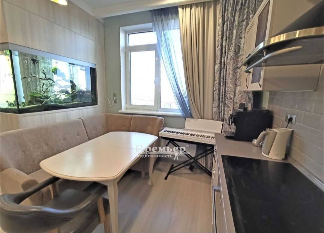 Продаж 2-кімнатної квартири 47 м², Академіка Сахарова вул.